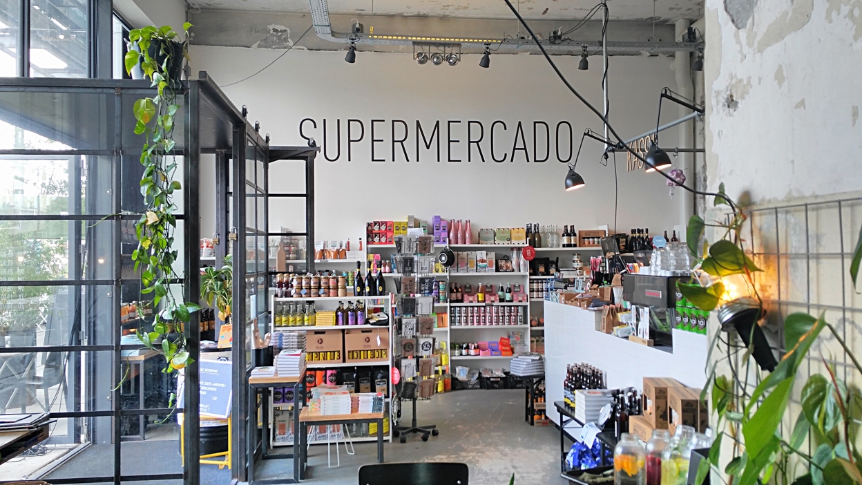 Az Onder de Leindingstraat Supermercato része, Eindhoven, Stripj-S - Kocsmaturista