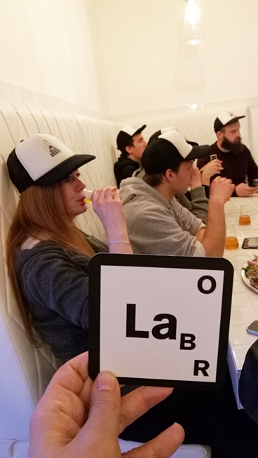 Labor Berlin megnyító - A Mad Scientist csapata - Kocsmaturista