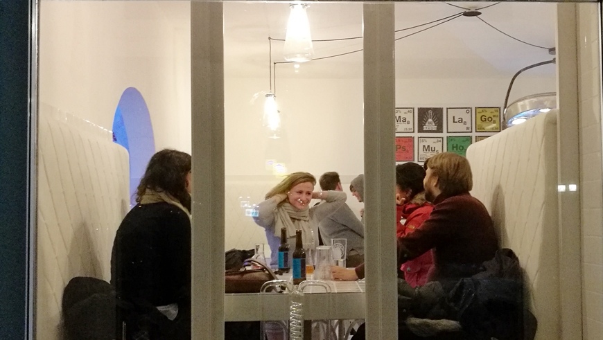 Labor Berlin kívülről - Kocsmaturista