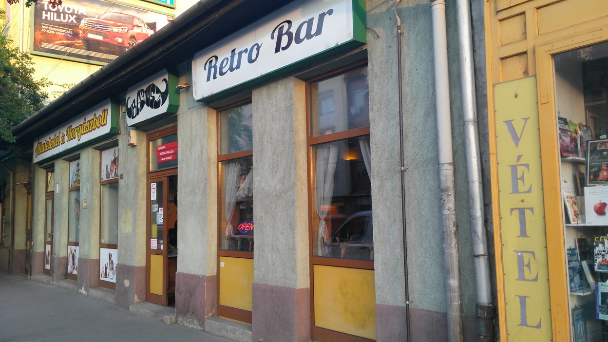 kocsmaturista_bajusz_retro_bar