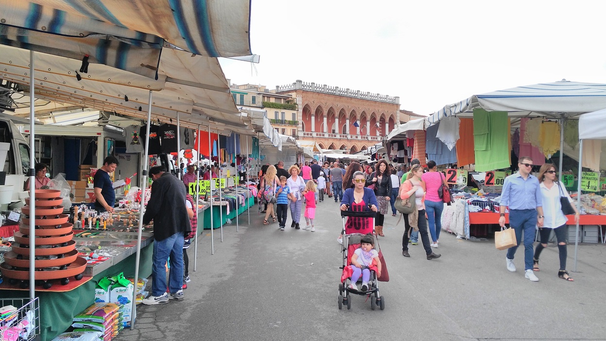 Piac a piazza dei signori-n, Padova - Kocsmaturista