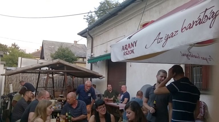 Piros Hetes Söröző Borozó - Zugló Budapest - Kocsmazáró Fesztivál - Kocsmaturista
