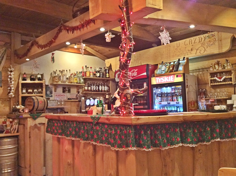 Zakopane - A Gazda Bar bárpultja - Kocsmaturista