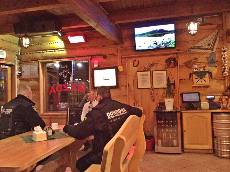 Zakopane - Gazda Bar belülről - Kocsmaturista