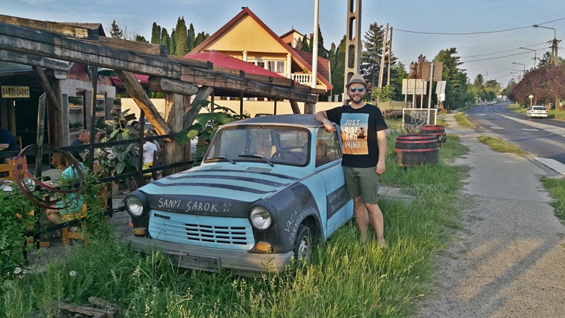 Aranypart Camping Környéke - Siófok-Szabadfürdő - Sanyi Sarok Trabant - Kocsmaturista