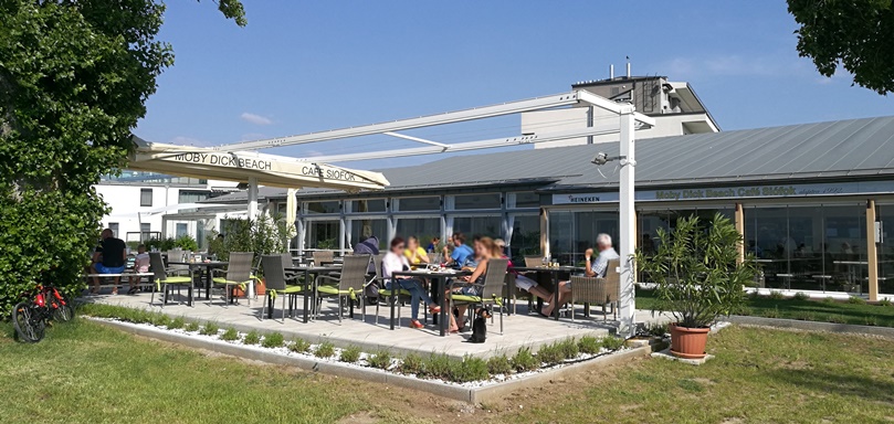 Aranypart Camping - Siófok-Szabadifürdő - Moby Dick Beach Café kivülről - Kocsmaturista