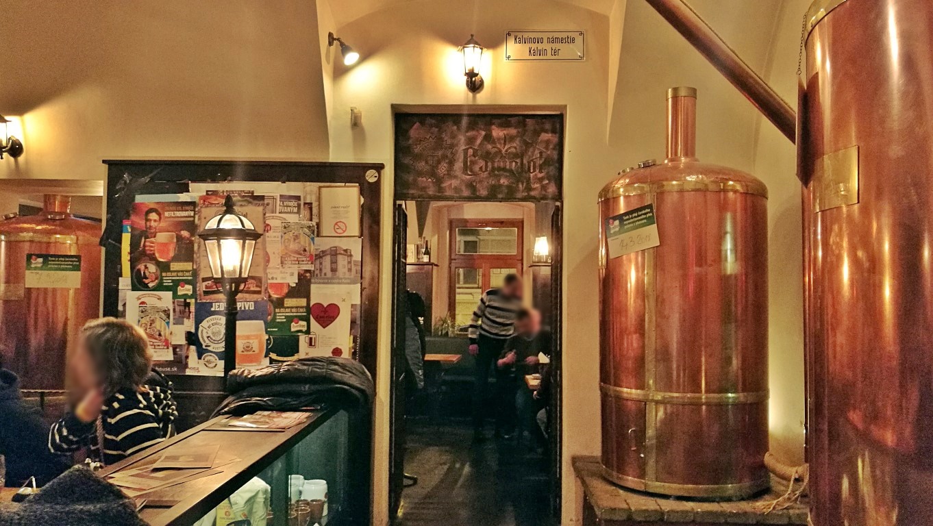 Camelot Pilsner Pub és Középkori Étterem, Kassa - Kocsmaturista 01