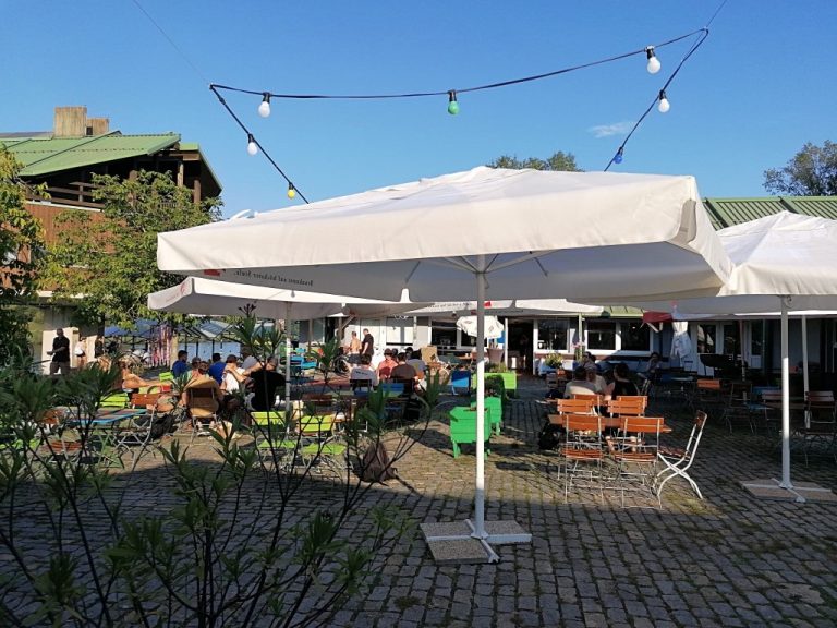 Himmel und Wasser, Donauinsel (Dunasziget) - Bécsi kocsmák - Van Nálatok Terasz - Kocsmaturista 13