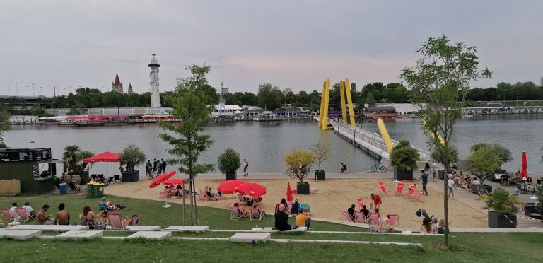 Copa Beach, Donaustadt - Bécsi kocsmák - Van Nálatok Terasz - Kocsmaturista 04