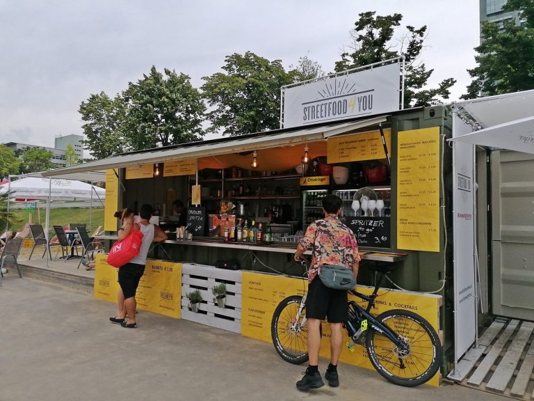 Streetfood4you - Copa Beach, Donaustadt - Bécsi kocsmák - Van Nálatok Terasz - Kocsmaturista 01