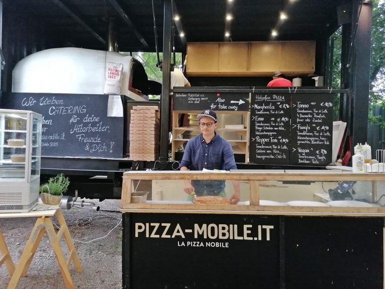 Beer & Street Food Napoleon Pop Up - Bécsi kocsmák - Van Nálatok Terasz, 22. kerület, Kagran - Kocsmaturista 08